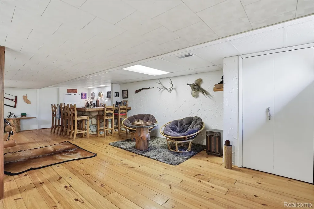 6211 Kings Scepter Road Grand Blanc Charter Township MI 48439