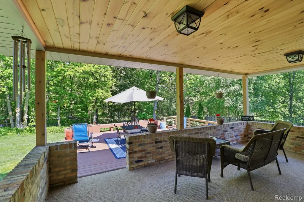 6211 Kings Scepter Road Grand Blanc Charter Township MI 48439