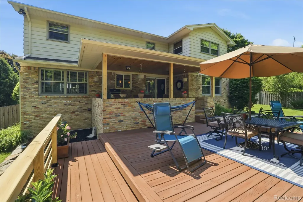 6211 Kings Scepter Road Grand Blanc Charter Township MI 48439
