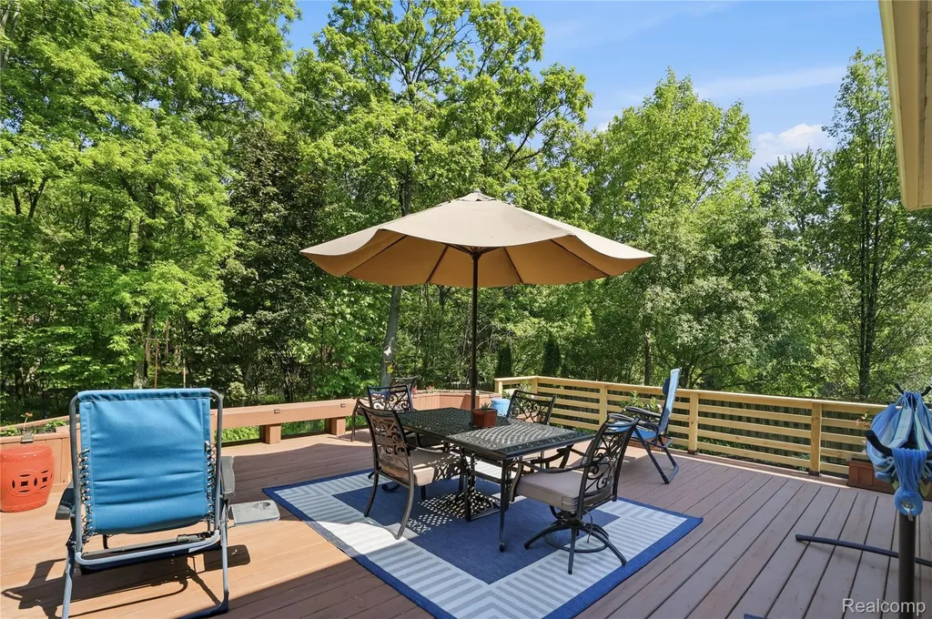 6211 Kings Scepter Road Grand Blanc Charter Township MI 48439