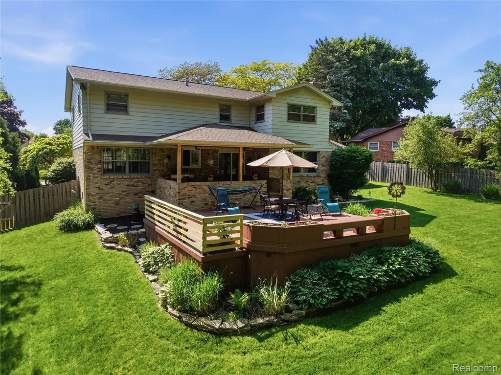 6211 Kings Scepter Road Grand Blanc Charter Township MI 48439