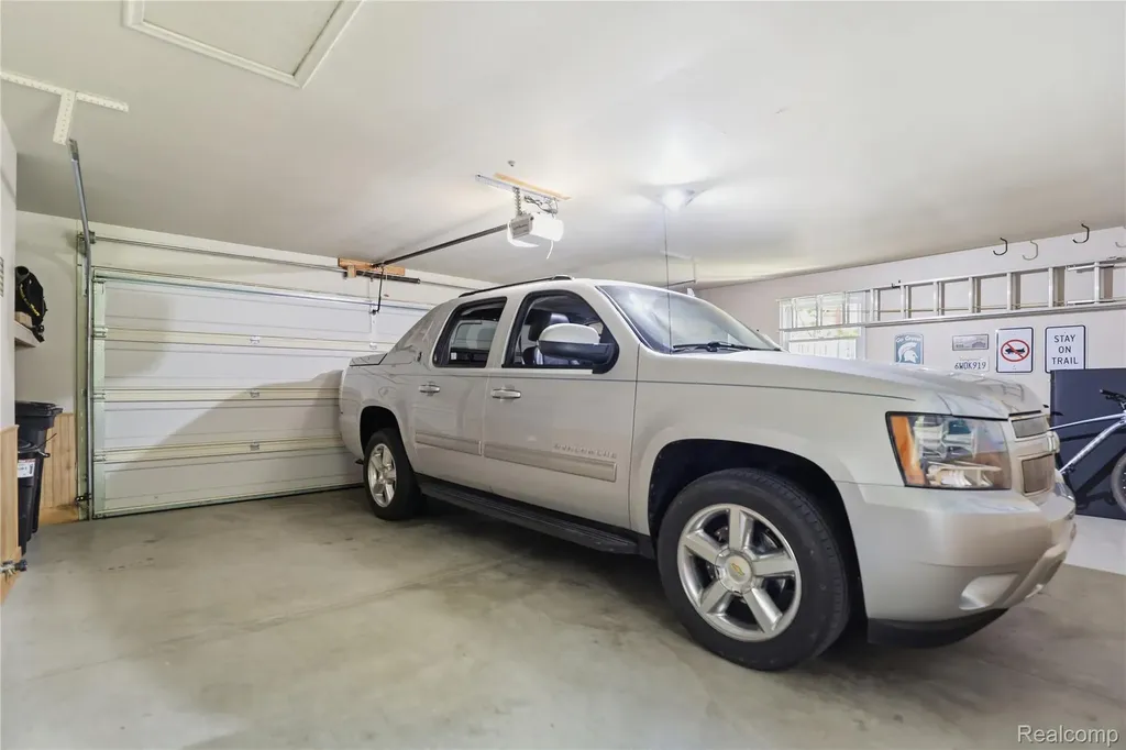 6211 Kings Scepter Road Grand Blanc Charter Township MI 48439
