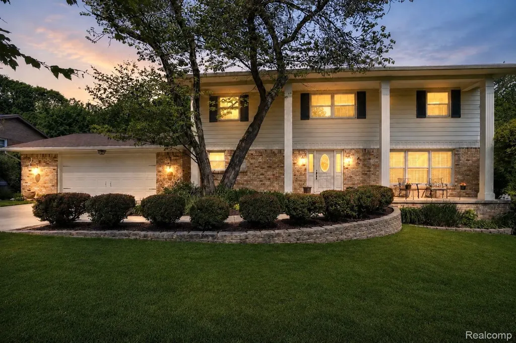 6211 Kings Scepter Road Grand Blanc Charter Township MI 48439