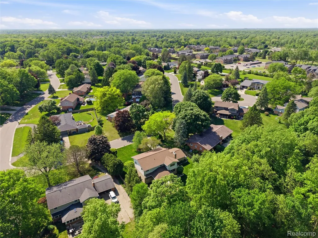 6211 Kings Scepter Road Grand Blanc Charter Township MI 48439