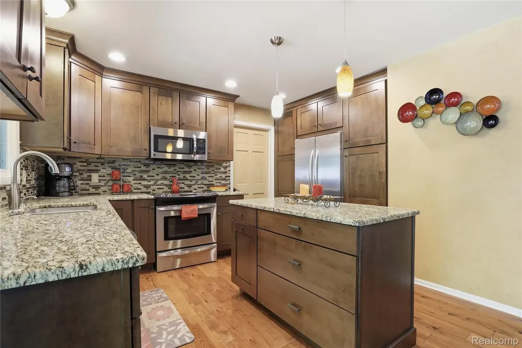 6211 Kings Scepter Road Grand Blanc Charter Township MI 48439