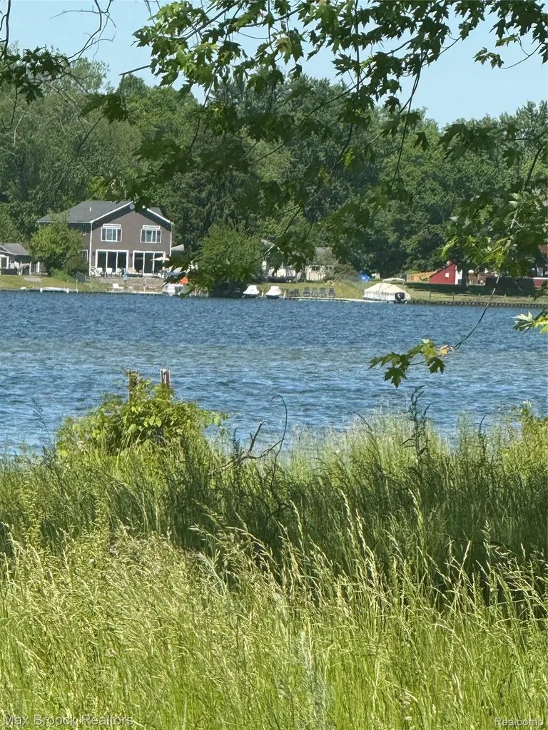 8300 Pontiac Lake Road White Lake Charter Township MI 48386