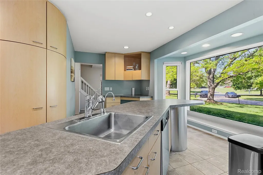 5389 Fox Ridge Circle West Bloomfield Charter Township MI 48322