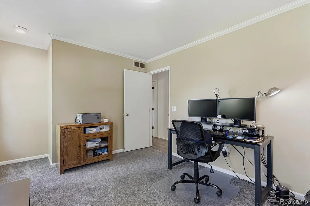 5389 Fox Ridge Circle West Bloomfield Charter Township MI 48322