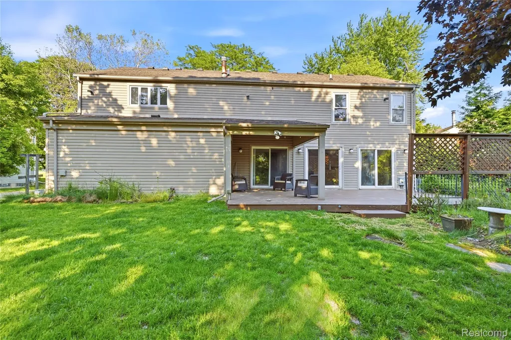 5389 Fox Ridge Circle West Bloomfield Charter Township MI 48322