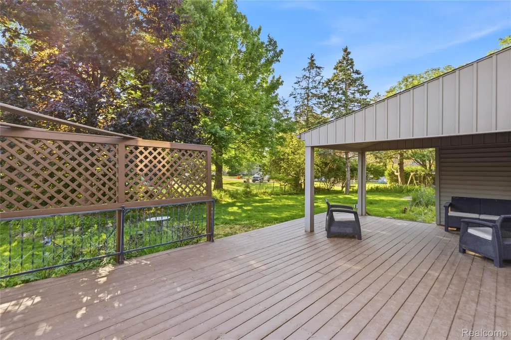 5389 Fox Ridge Circle West Bloomfield Charter Township MI 48322