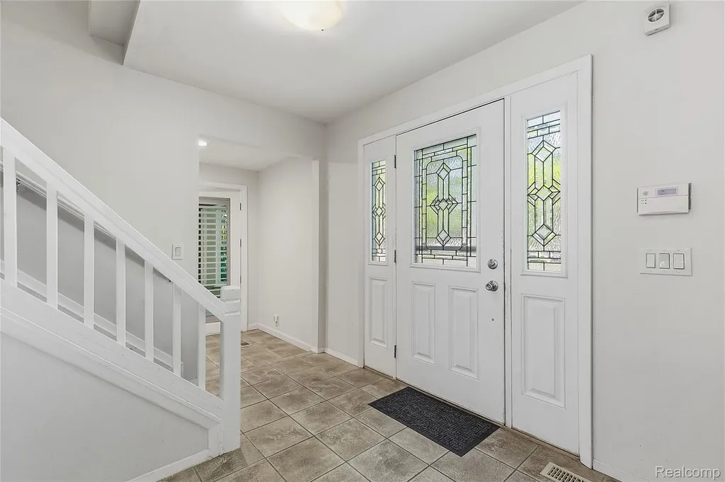 5389 Fox Ridge Circle West Bloomfield Charter Township MI 48322
