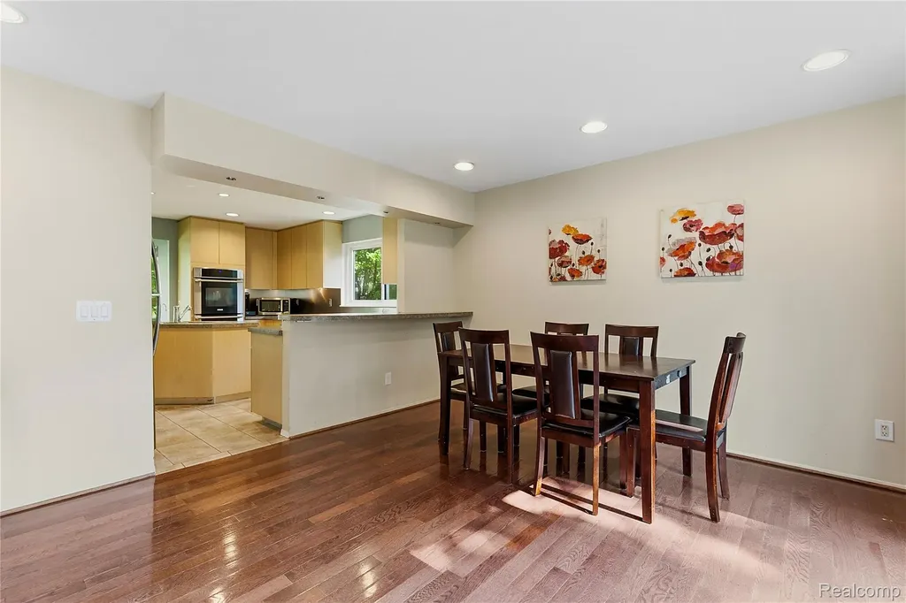 5389 Fox Ridge Circle West Bloomfield Charter Township MI 48322