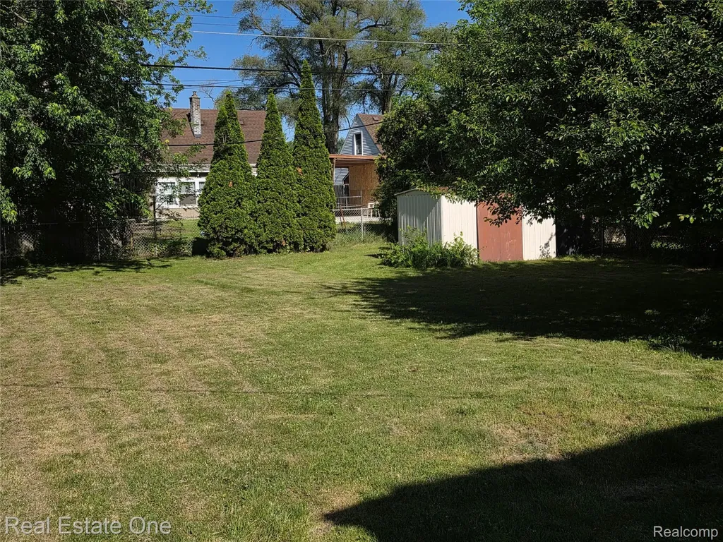 23079 Violet Street Farmington City MI 48336
