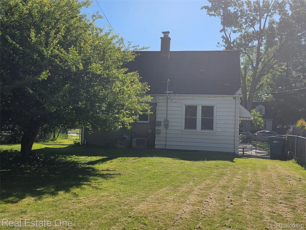 23079 Violet Street Farmington City MI 48336