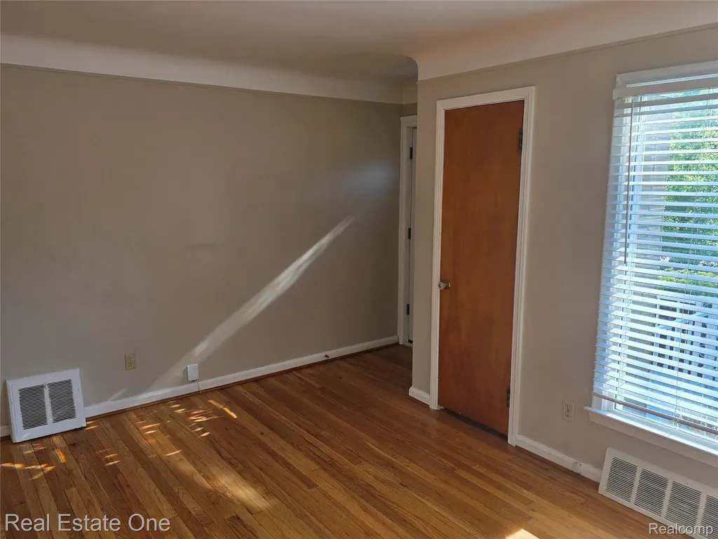 23079 Violet Street Farmington City MI 48336