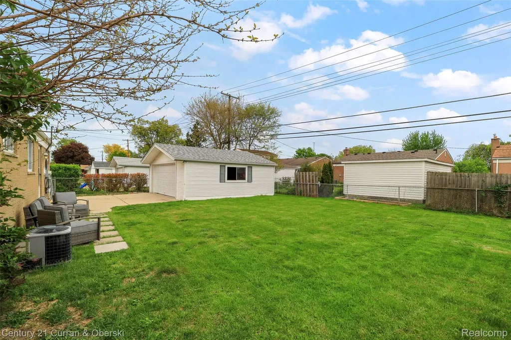 31741 Lonnie Boulevard Westland City MI 48185