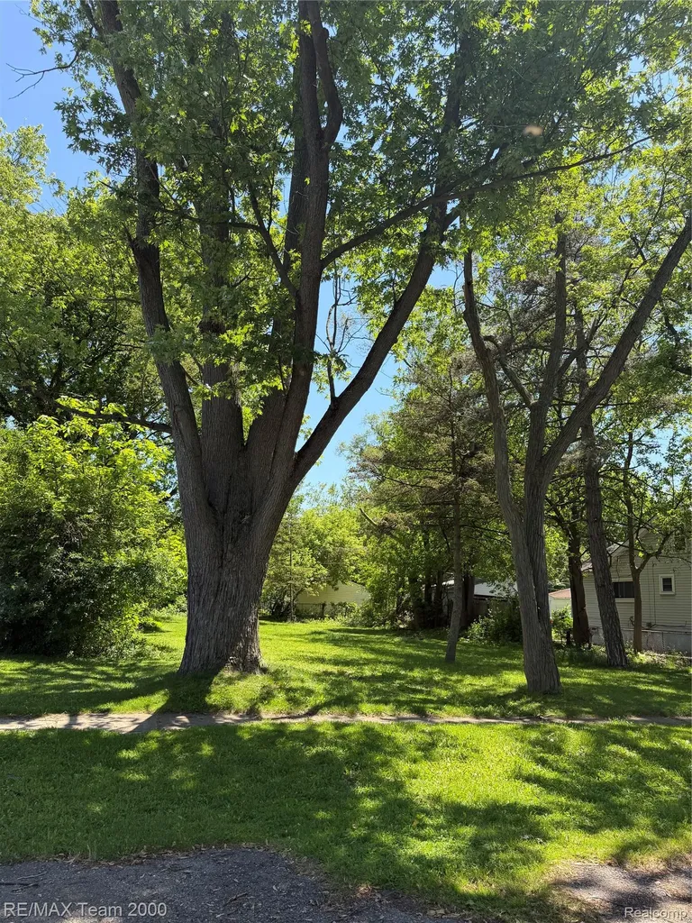 15529 Pomona Drive Redford Charter Township MI 48239