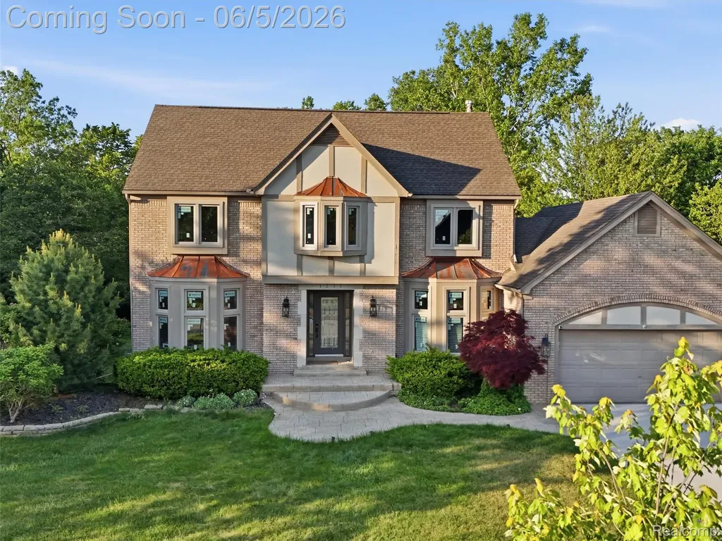 1232 Bradbury Drive Troy City MI 48098