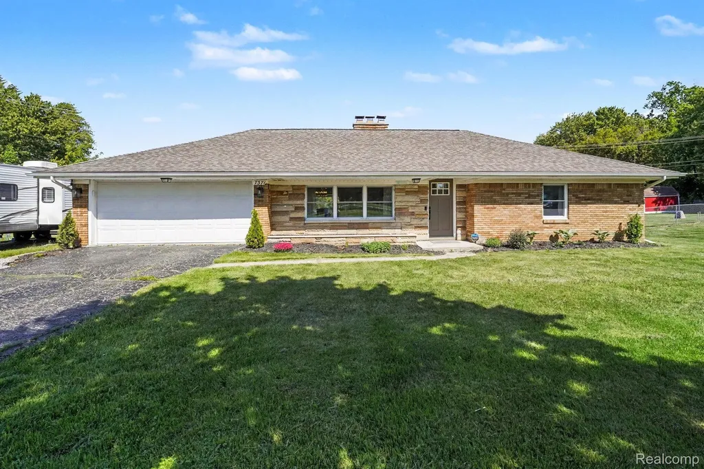 7371 Linden Road Mundy Township MI 48473
