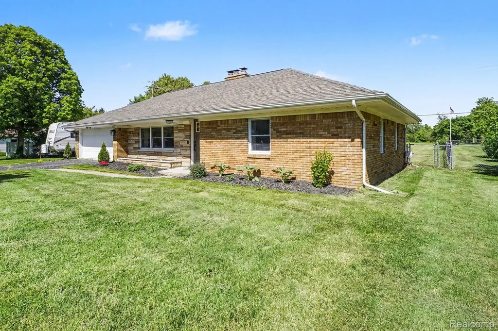 7371 Linden Road Mundy Township MI 48473