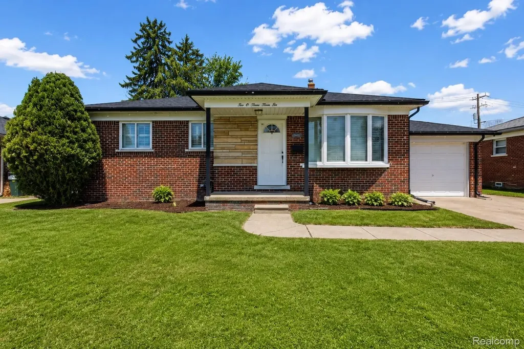 20336 Cedar Street St. Clair Shores City MI 48081