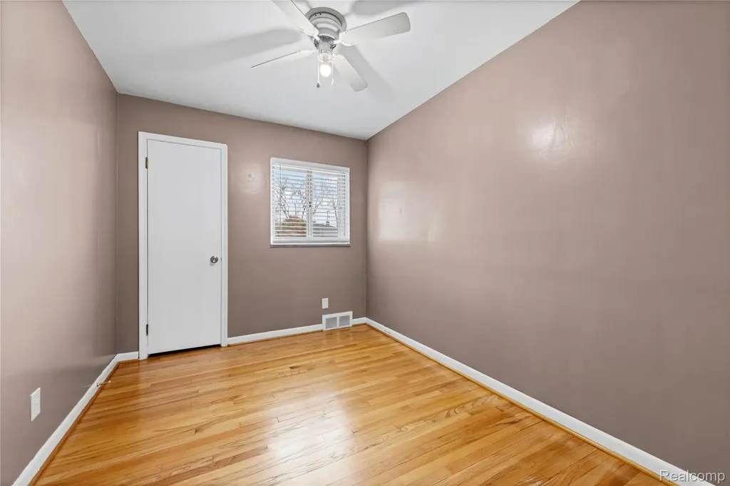 20336 Cedar Street St. Clair Shores City MI 48081