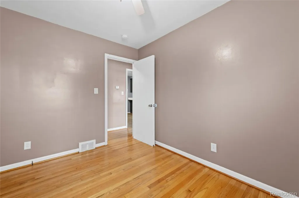 20336 Cedar Street St. Clair Shores City MI 48081