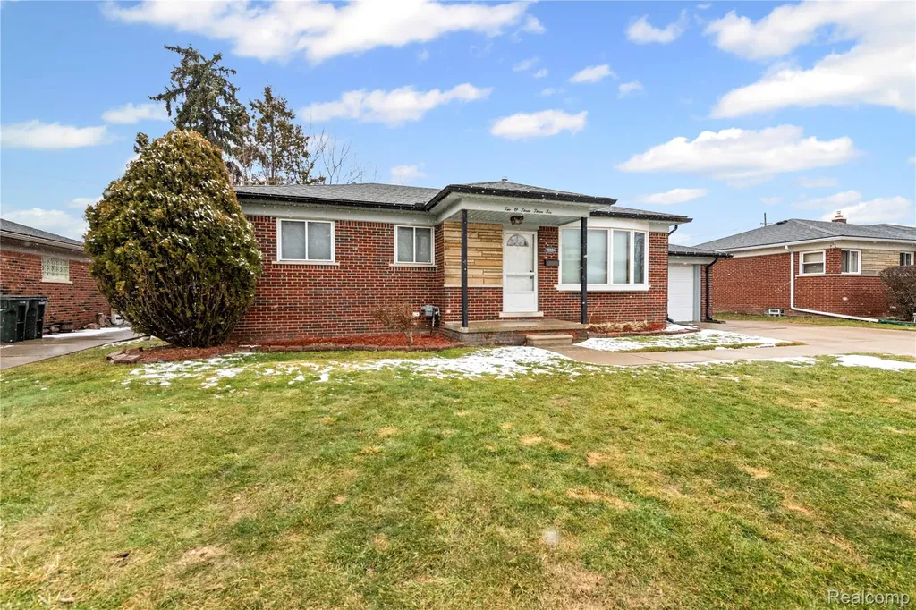 20336 Cedar Street St. Clair Shores City MI 48081