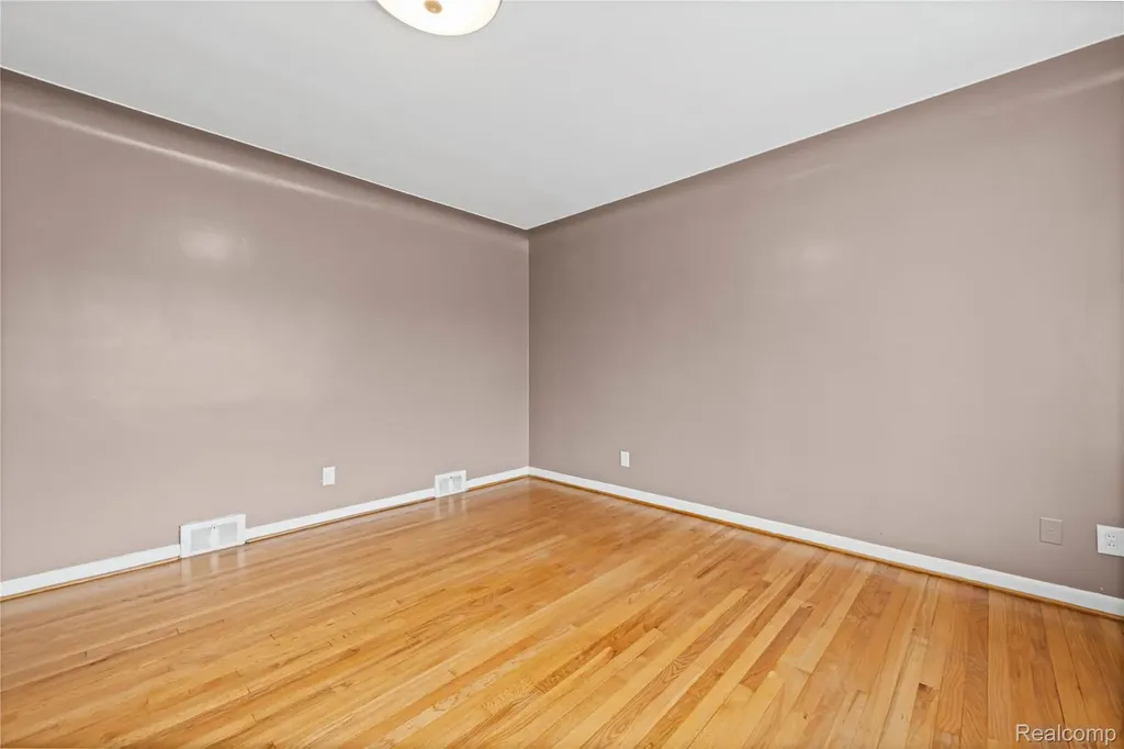 20336 Cedar Street St. Clair Shores City MI 48081