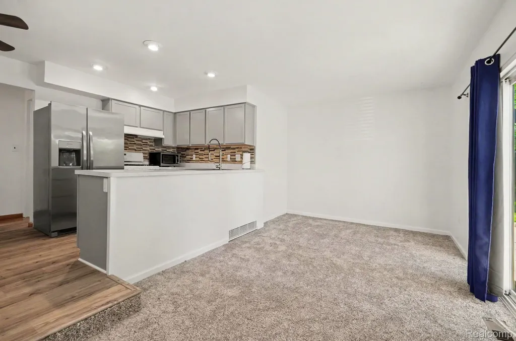 35252 Simon Drive Clinton Charter Township MI 48035