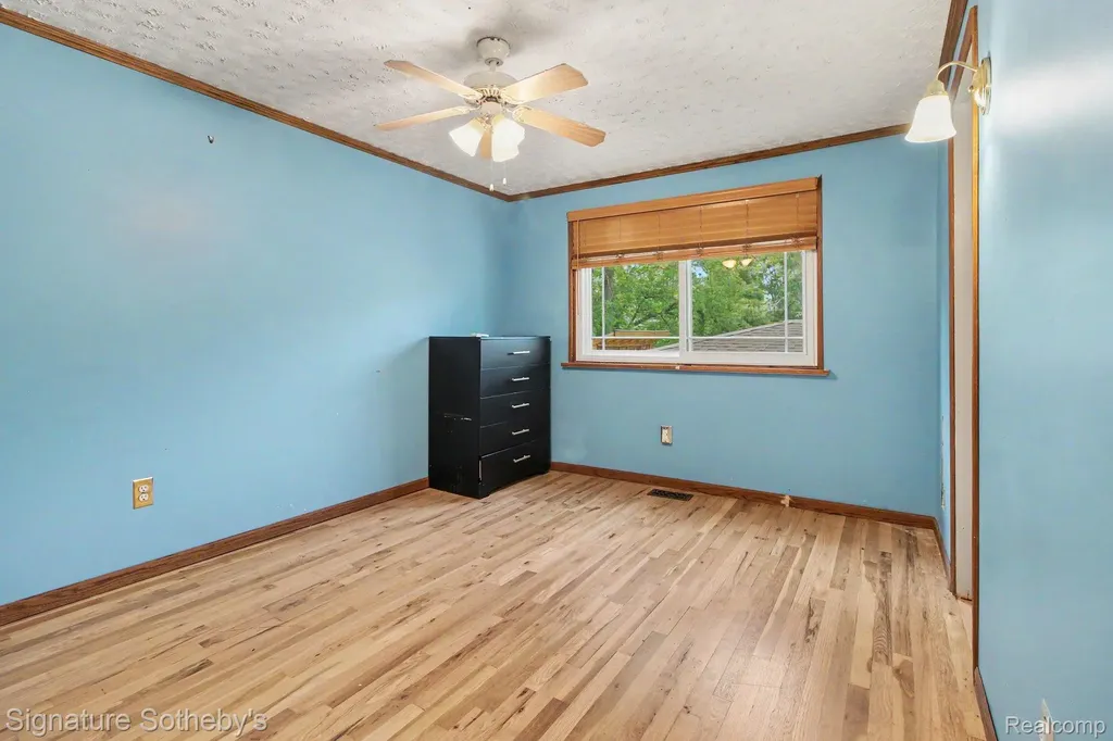 2067 Champagne Drive Ann Arbor City MI 48108