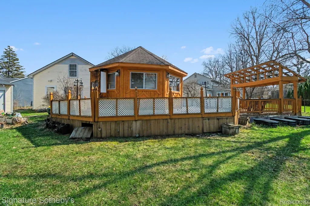 2067 Champagne Drive Ann Arbor City MI 48108
