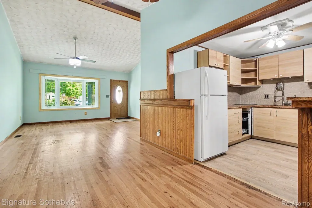 2067 Champagne Drive Ann Arbor City MI 48108