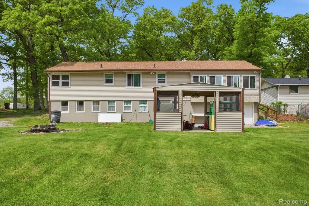 2705 Glendale Road Summit Township MI 49203
