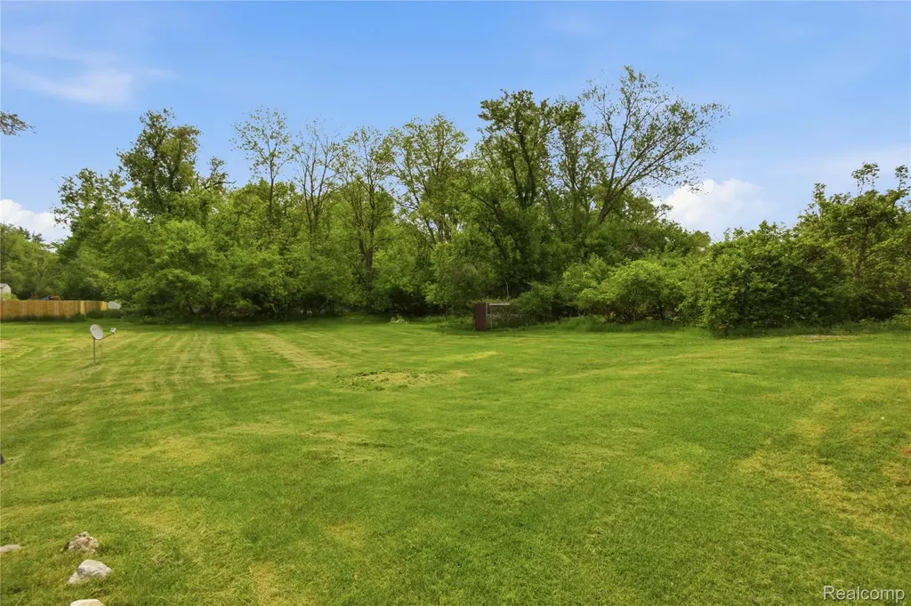 2705 Glendale Road Summit Township MI 49203