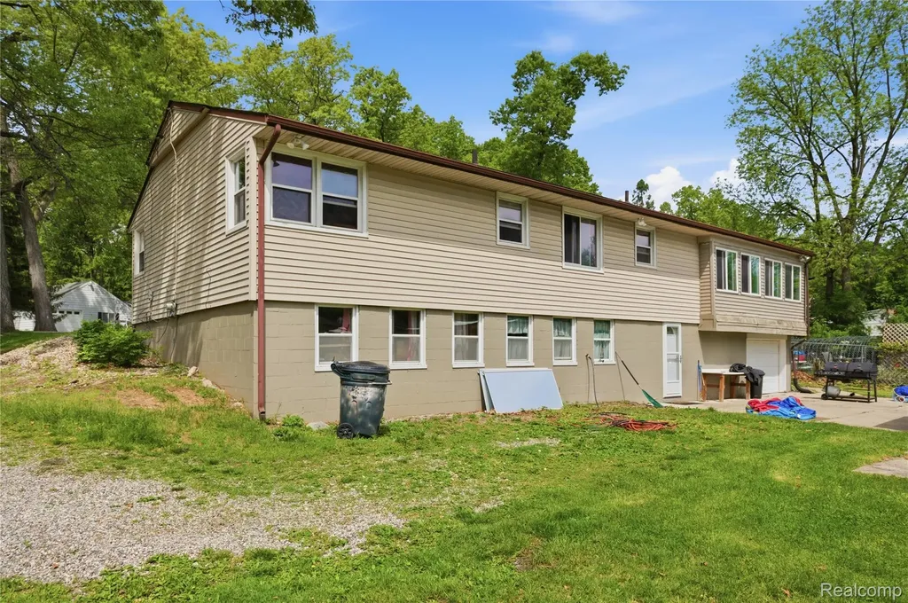2705 Glendale Road Summit Township MI 49203