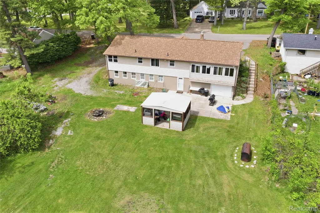 2705 Glendale Road Summit Township MI 49203