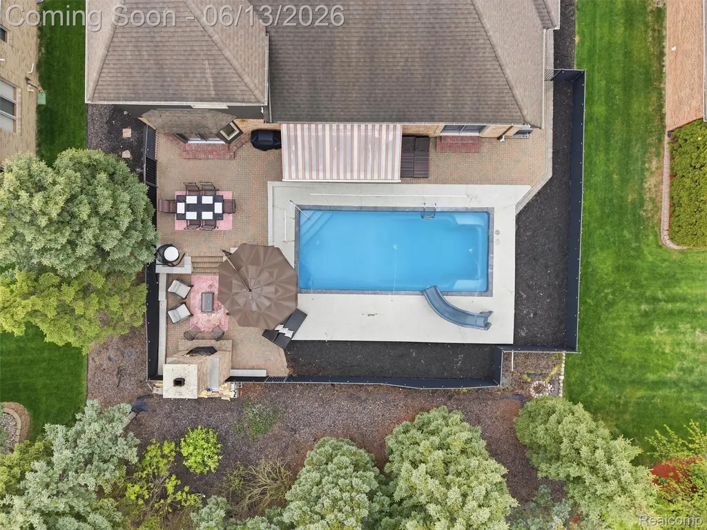 16137 Darlene Drive Macomb Township MI 48042