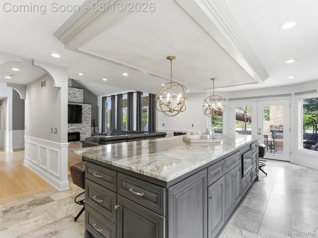 16137 Darlene Drive Macomb Township MI 48042
