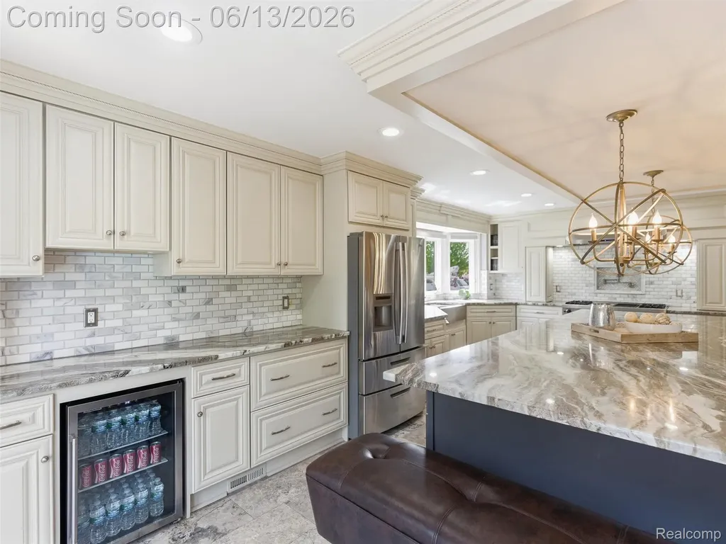 16137 Darlene Drive Macomb Township MI 48042
