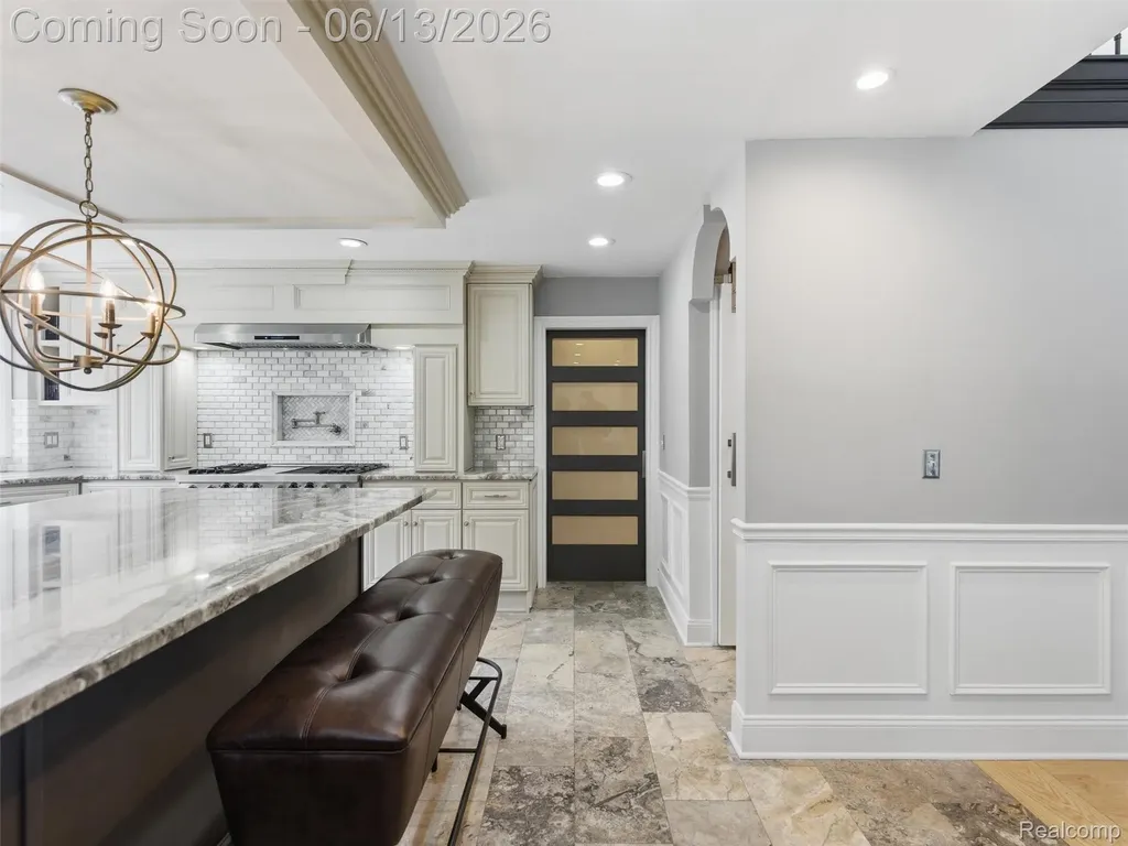 16137 Darlene Drive Macomb Township MI 48042