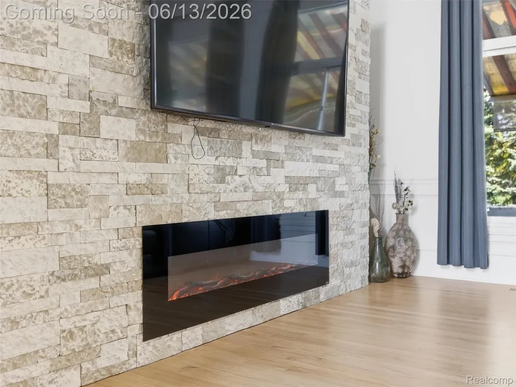 16137 Darlene Drive Macomb Township MI 48042