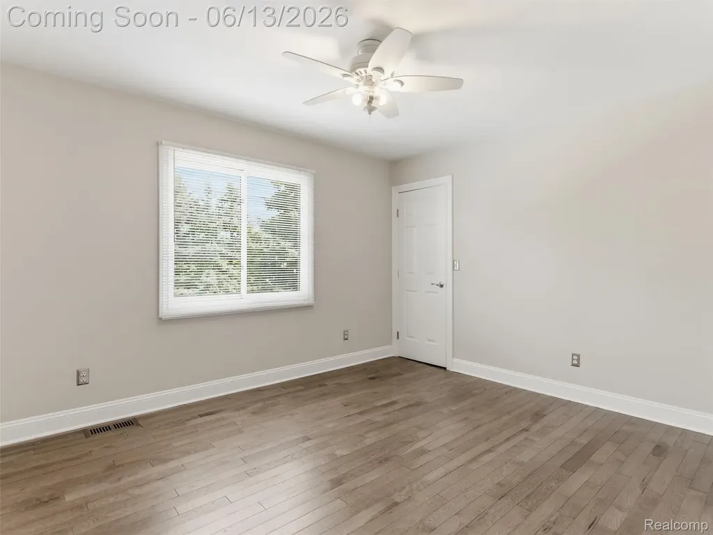 16137 Darlene Drive Macomb Township MI 48042