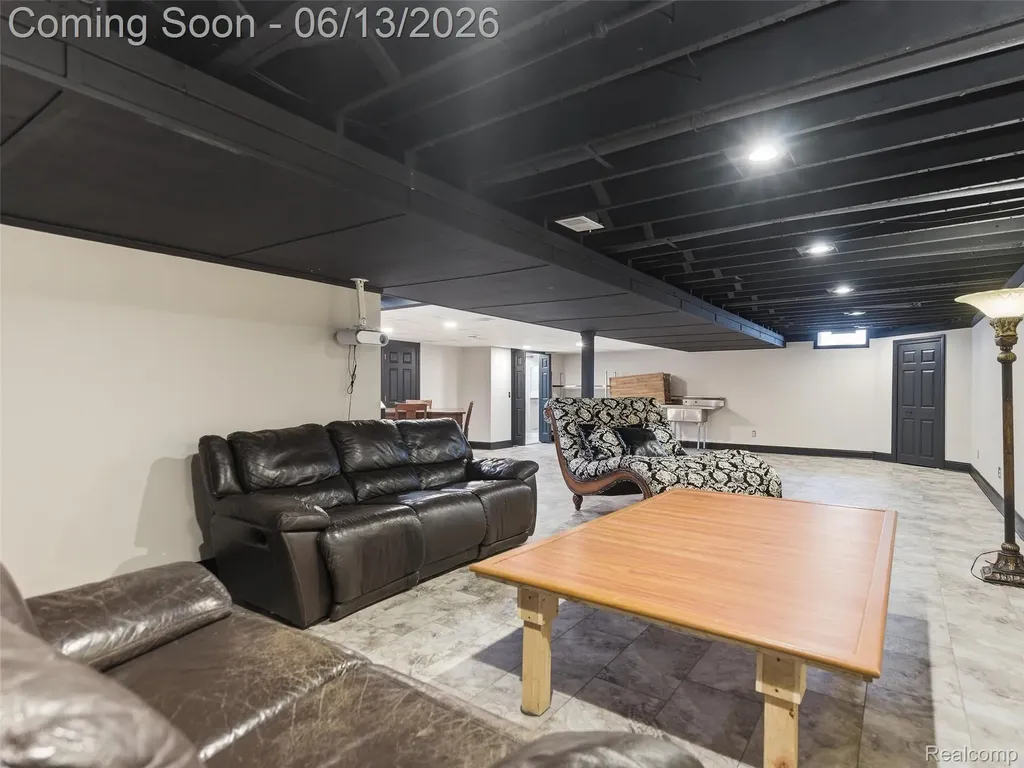 16137 Darlene Drive Macomb Township MI 48042