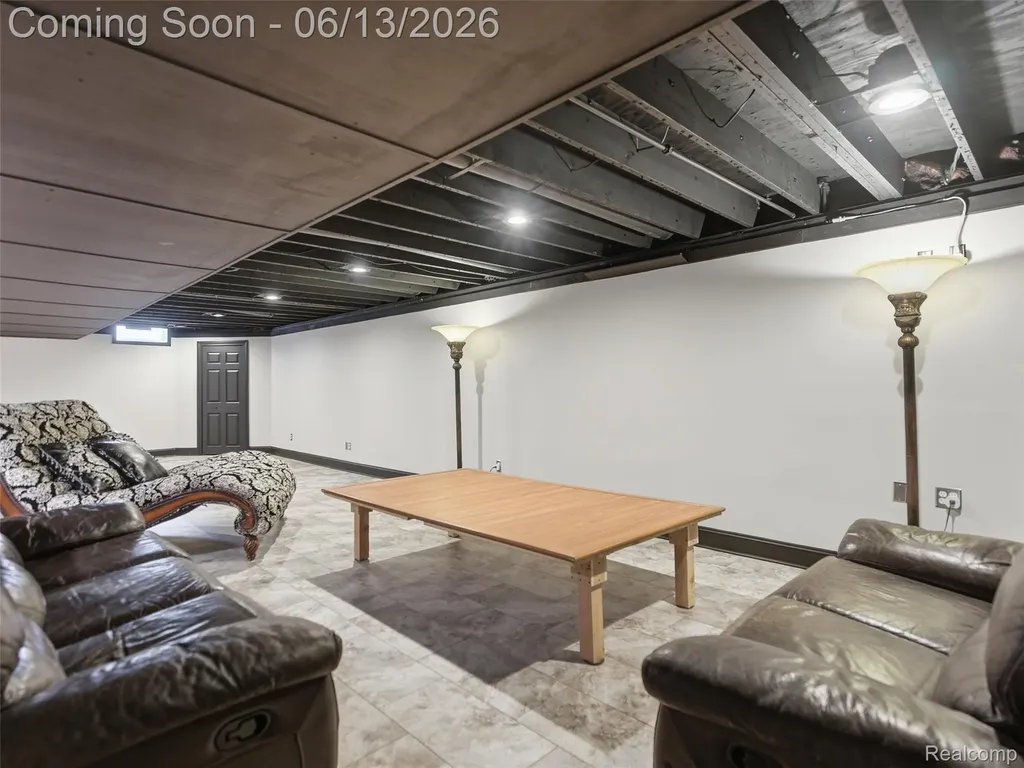 16137 Darlene Drive Macomb Township MI 48042
