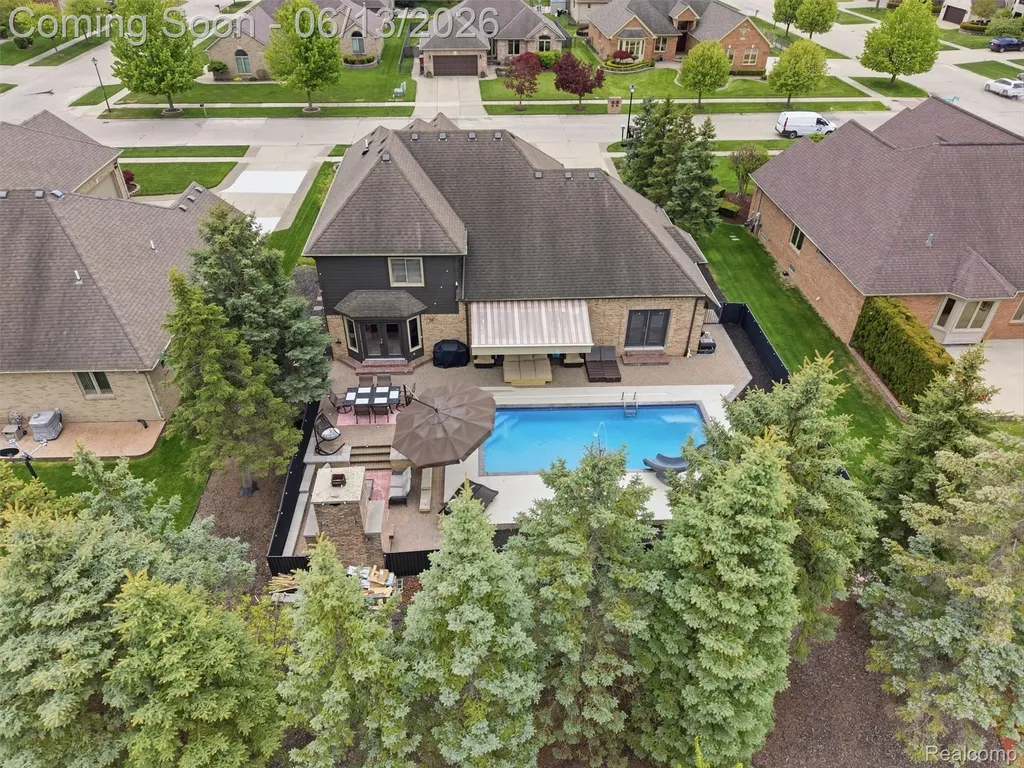 16137 Darlene Drive Macomb Township MI 48042