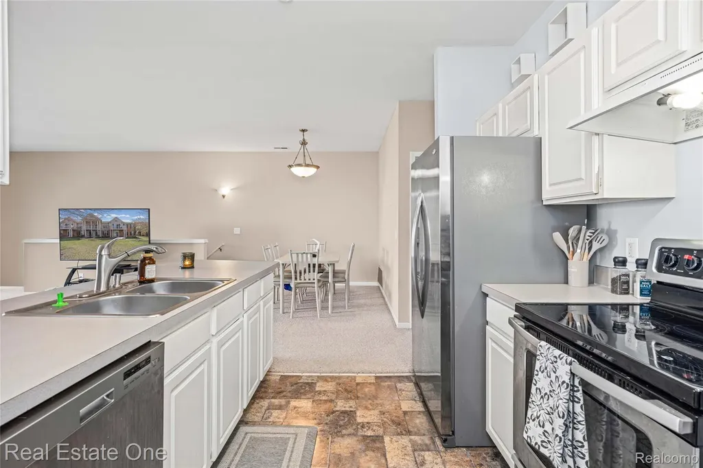 40442 Bay Harbor Lane Canton Charter Township MI 48188