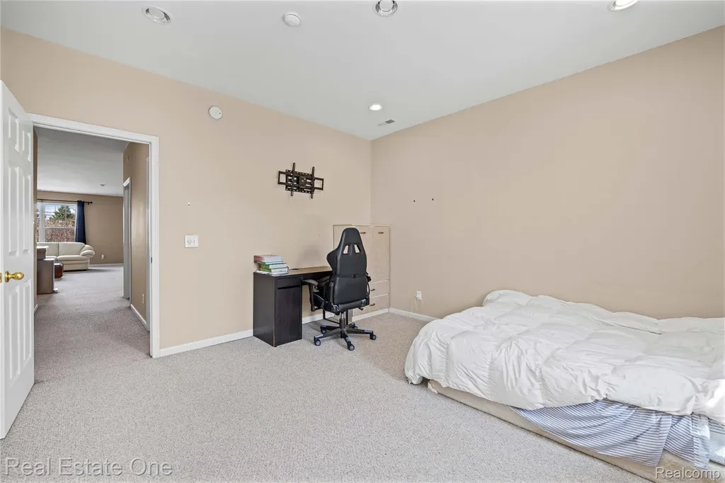 40442 Bay Harbor Lane Canton Charter Township MI 48188
