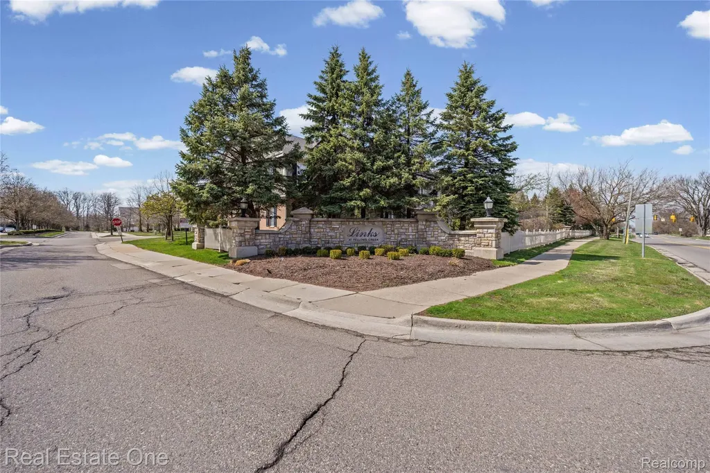 40442 Bay Harbor Lane Canton Charter Township MI 48188