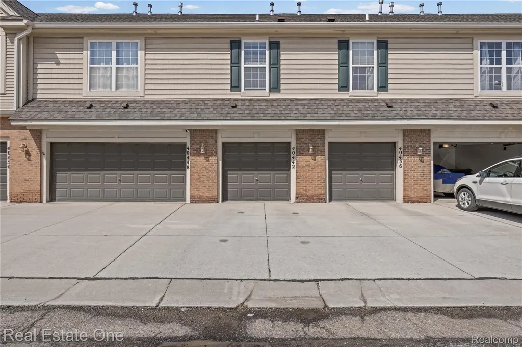 40442 Bay Harbor Lane Canton Charter Township MI 48188